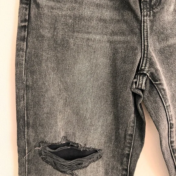Express women’s Distressed high rise straight ankle Black Jeans. Size 4 - Picture 3 of 12